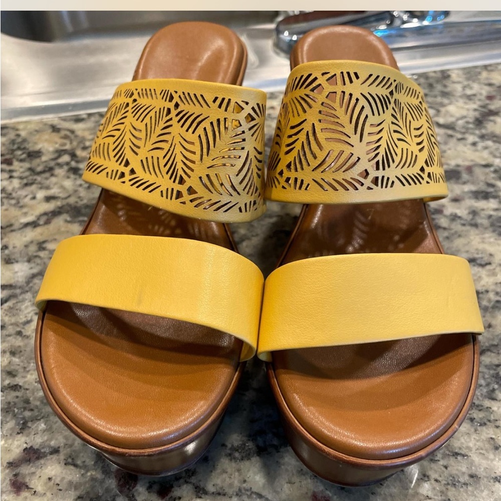 Italian Shoemakers Yellow Sandals